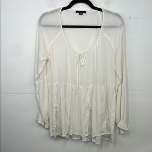 American Eagle White Pattern Lace detail top size Medium Boho
